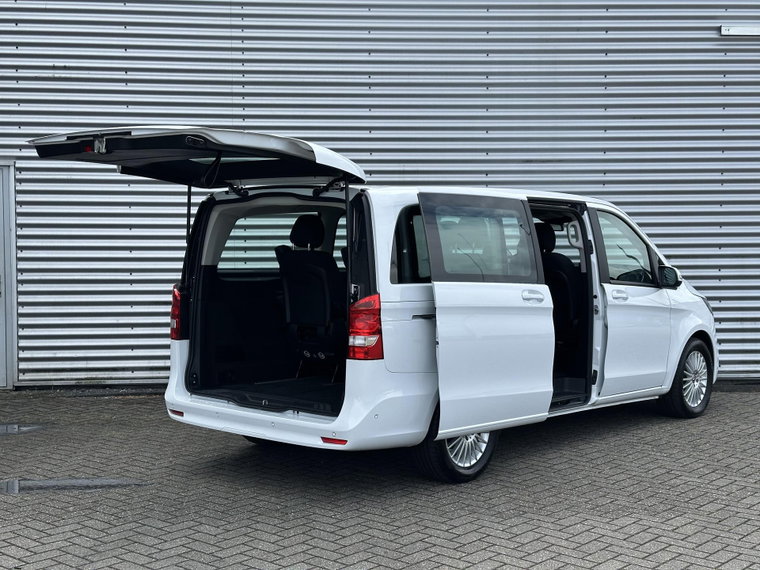 Vehicle Image 27