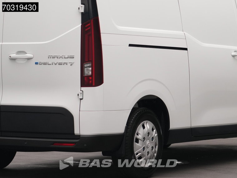 Vehicle Image 35
