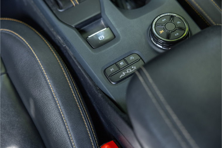 Vehicle Image 18