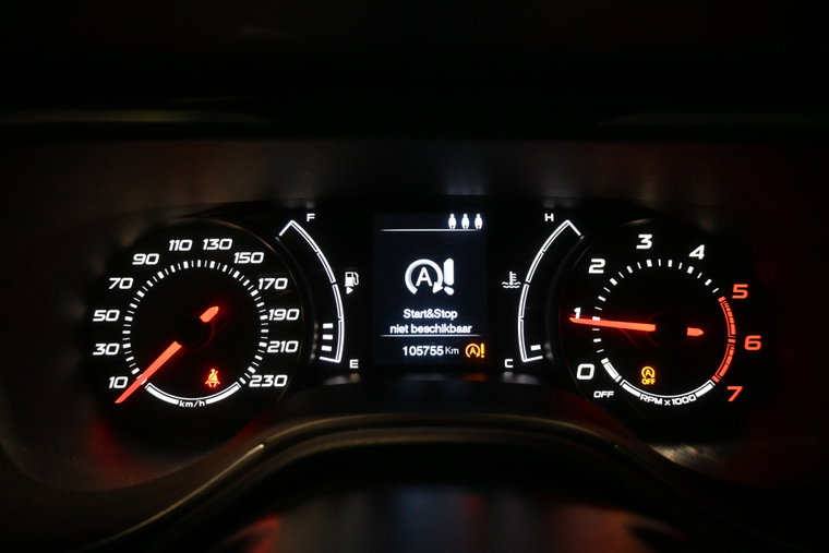 Vehicle Image 32
