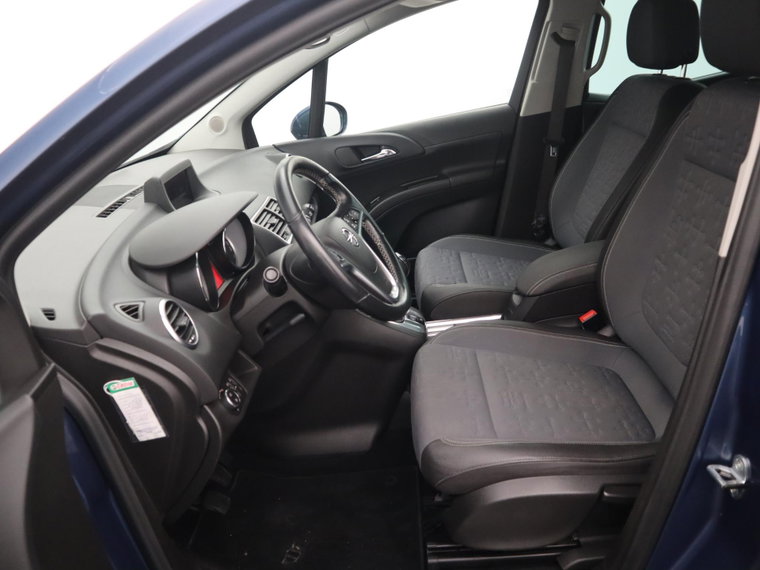 Vehicle Image 19