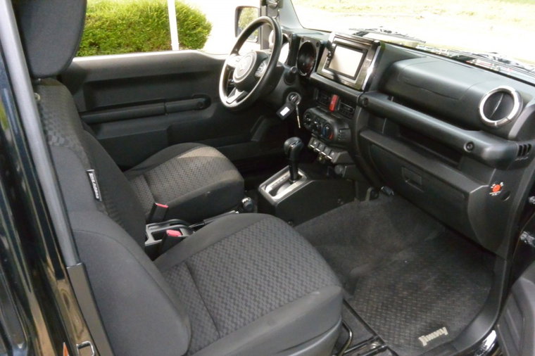Vehicle Image 25