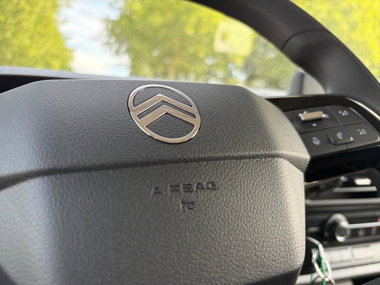 Vehicle Image 36