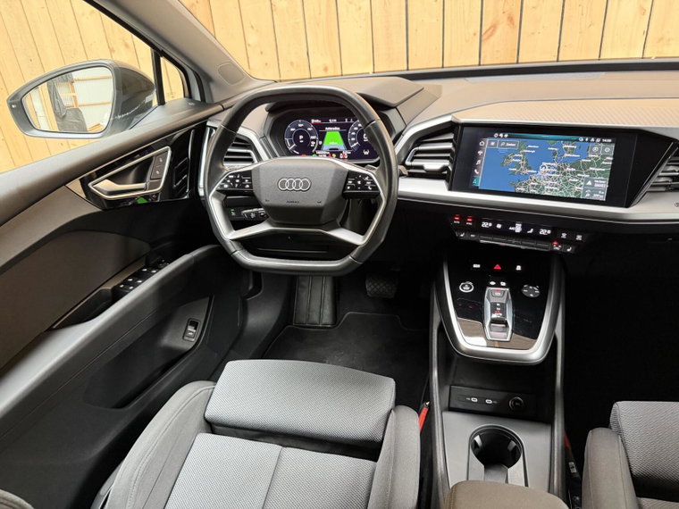 Vehicle Image 37