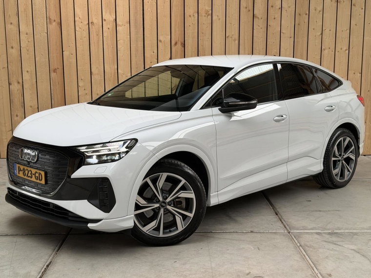 Vehicle Image 38