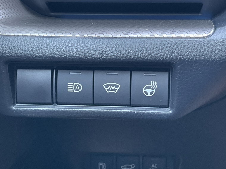 Vehicle Image 38