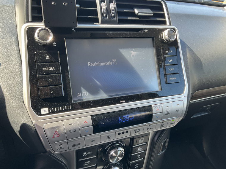 Vehicle Image 33