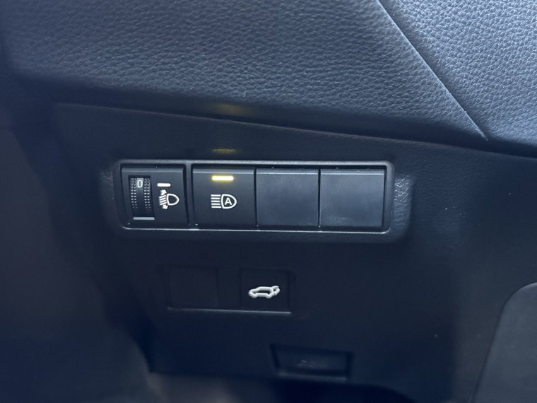 Vehicle Image 26