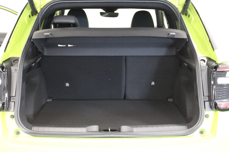 Vehicle Image 22