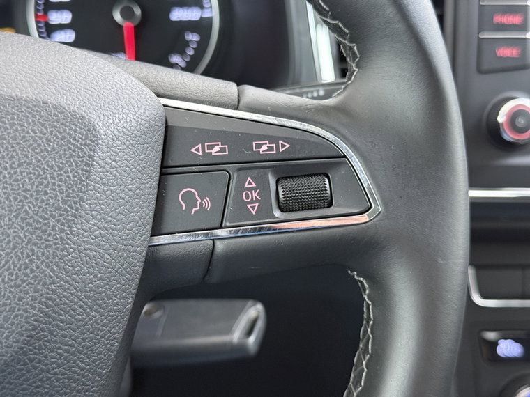 Vehicle Image 38