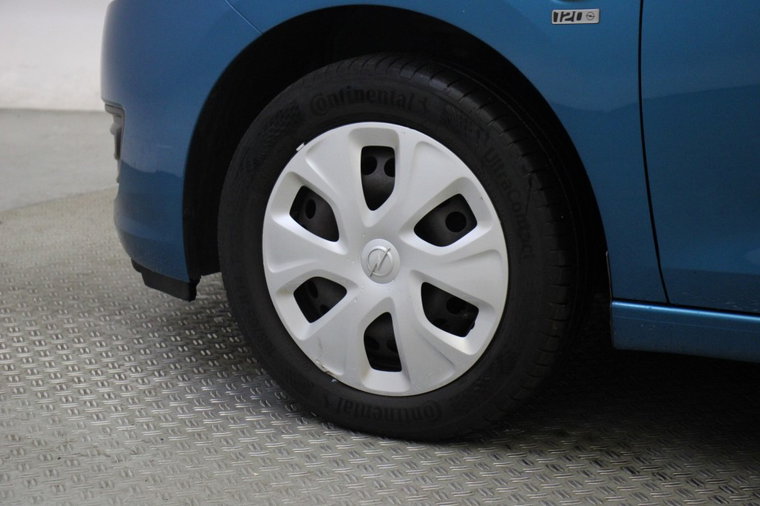 Vehicle Image 28