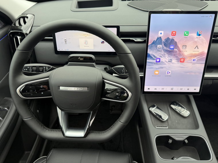 Vehicle Image 15