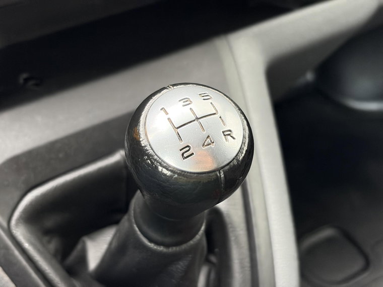 Vehicle Image 33