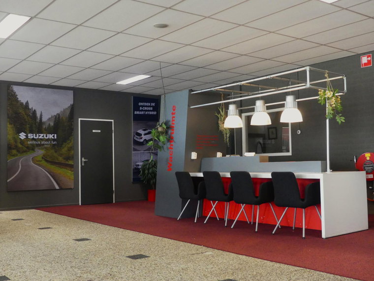 Vehicle Image 32