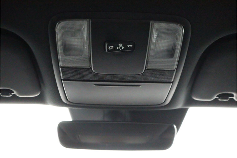 Vehicle Image 36