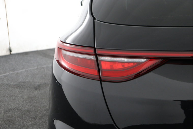 Vehicle Image 40