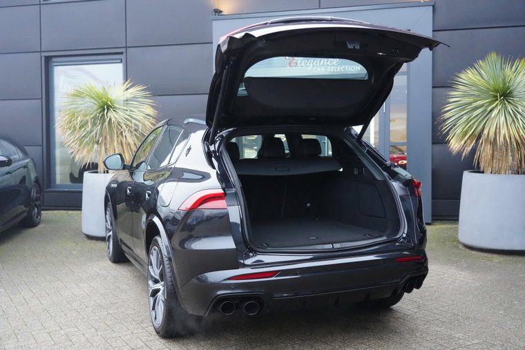 Vehicle Image 35