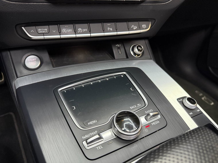 Vehicle Image 36