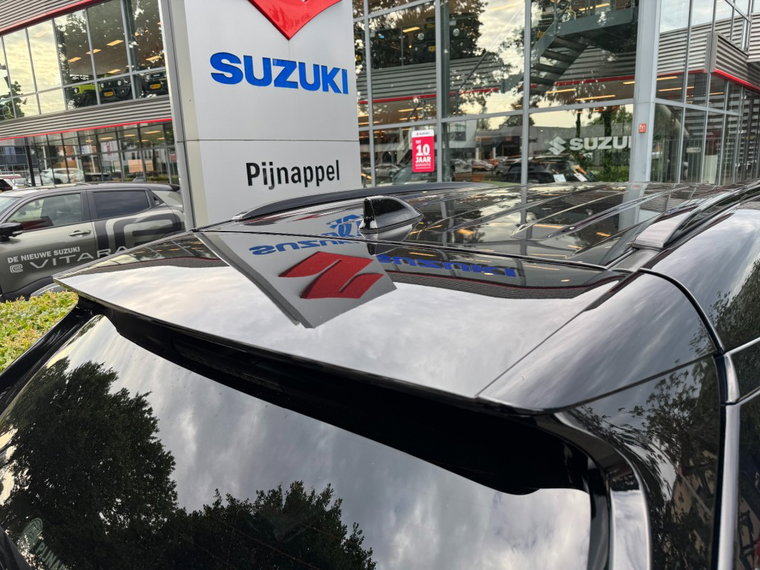 Vehicle Image 13