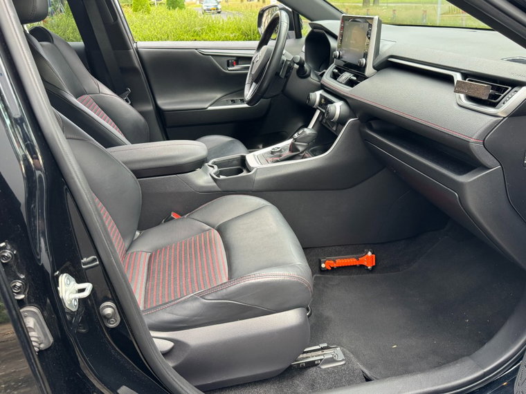 Vehicle Image 30