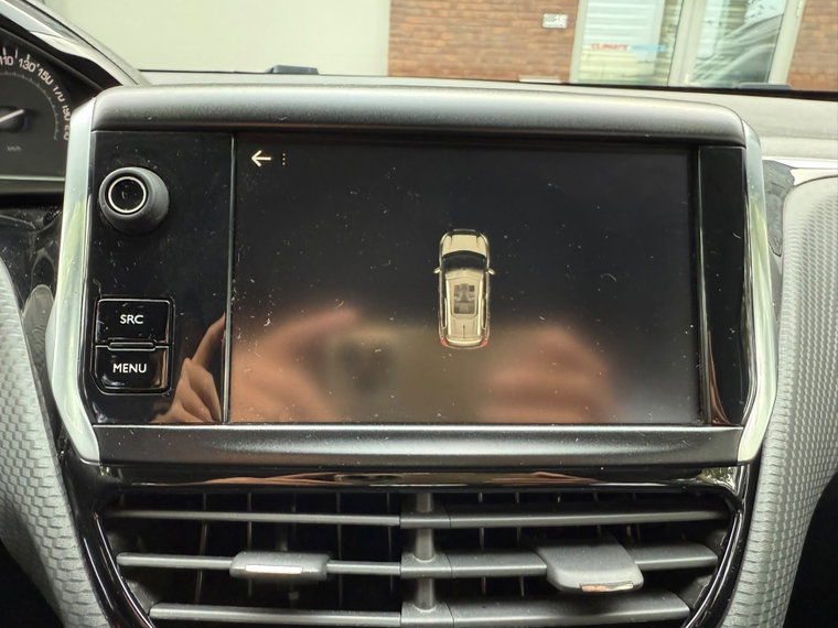 Vehicle Image 17
