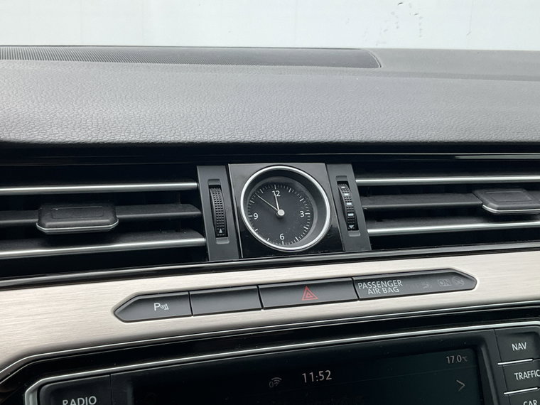 Vehicle Image 29