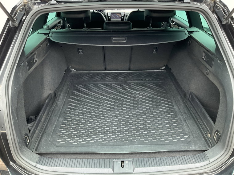 Vehicle Image 40