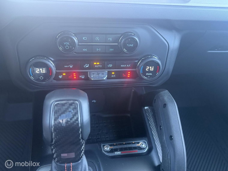 Vehicle Image 41