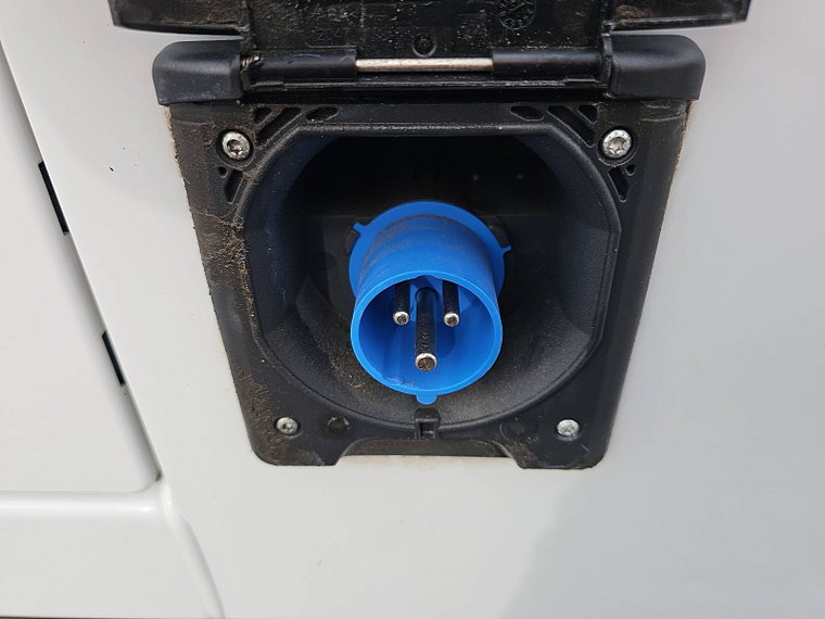 Vehicle Image 17