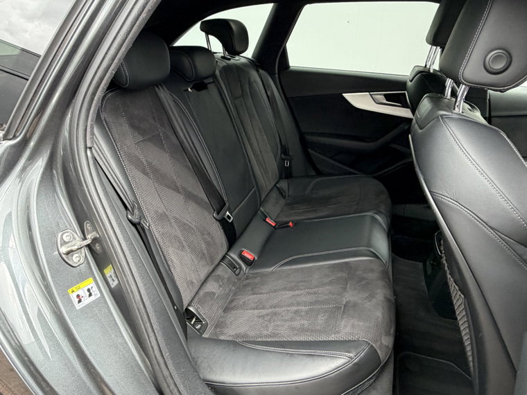 Vehicle Image 21