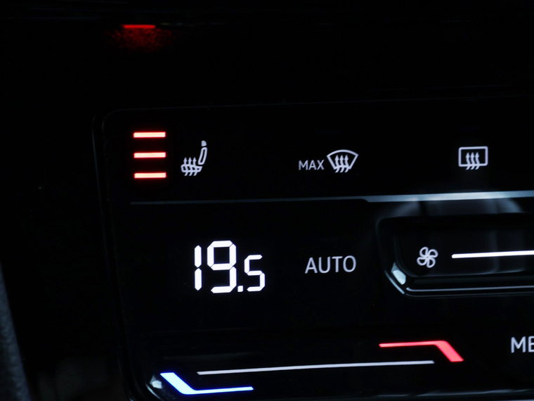 Vehicle Image 48
