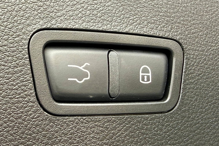 Vehicle Image 51