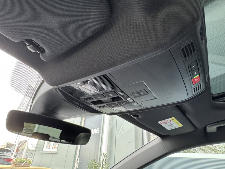 Vehicle Image 40