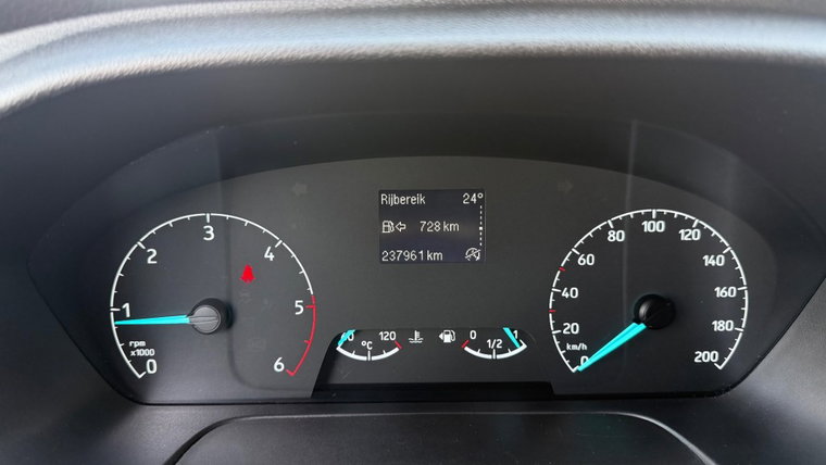 Vehicle Image 24