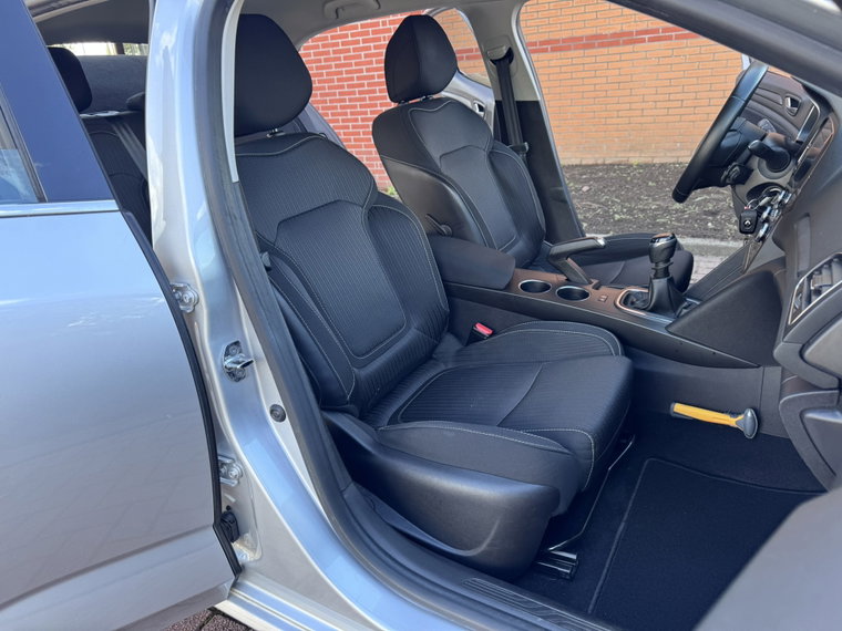 Vehicle Image 28