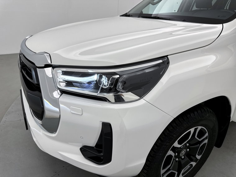 Vehicle Image 10