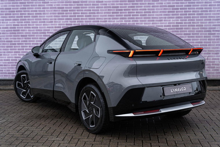 Vehicle Image 14