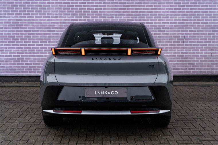 Vehicle Image 23