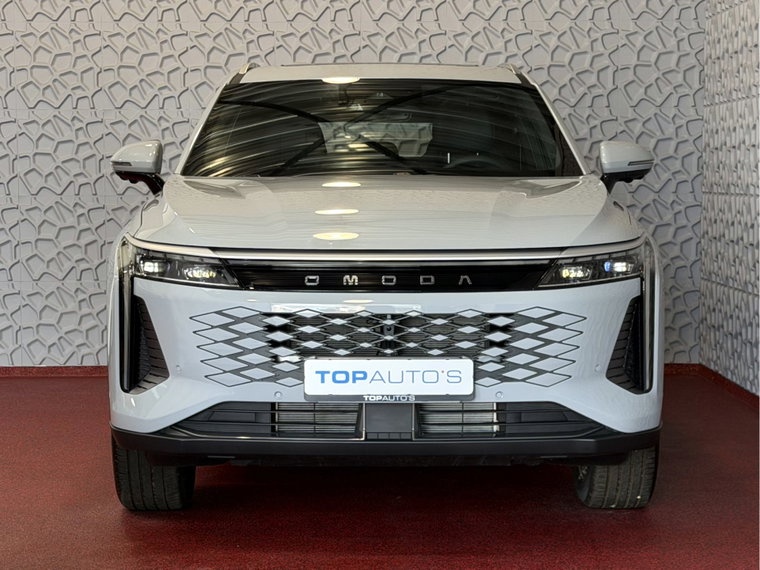 Vehicle Image 4