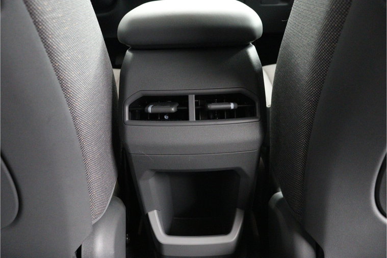 Vehicle Image 60