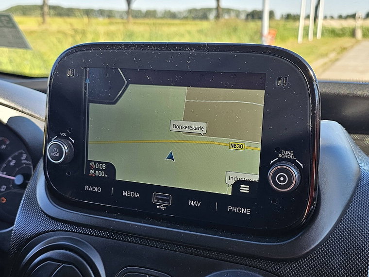 Vehicle Image 11