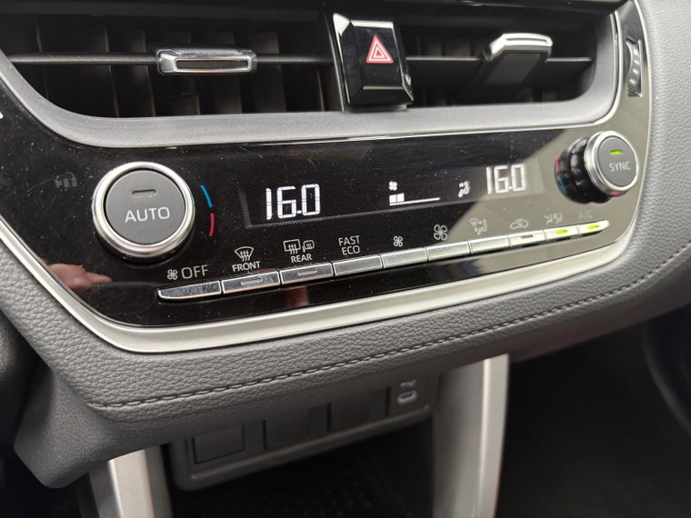 Vehicle Image 23