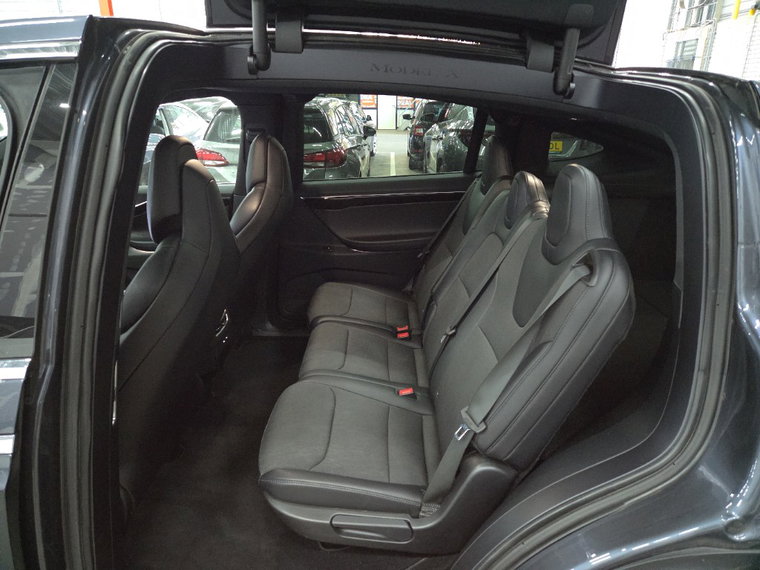 Vehicle Image 21