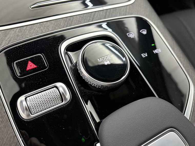 Vehicle Image 45