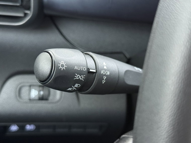 Vehicle Image 24
