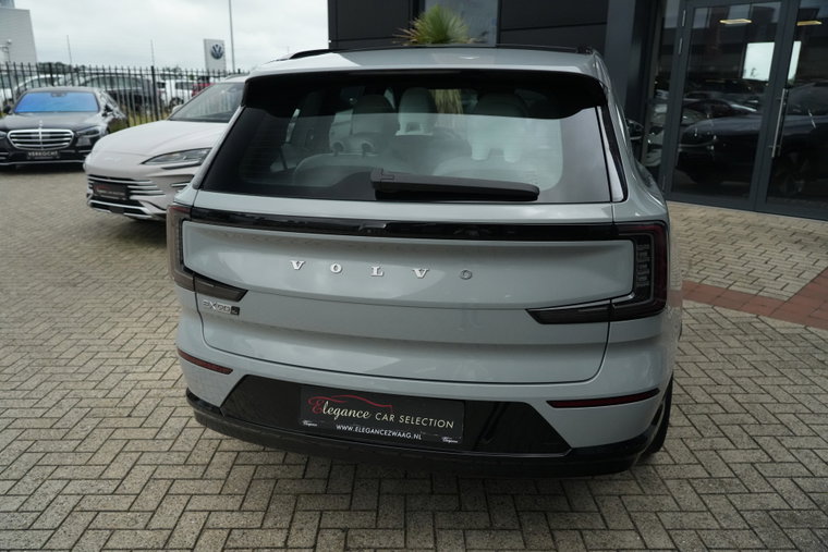 Vehicle Image 34