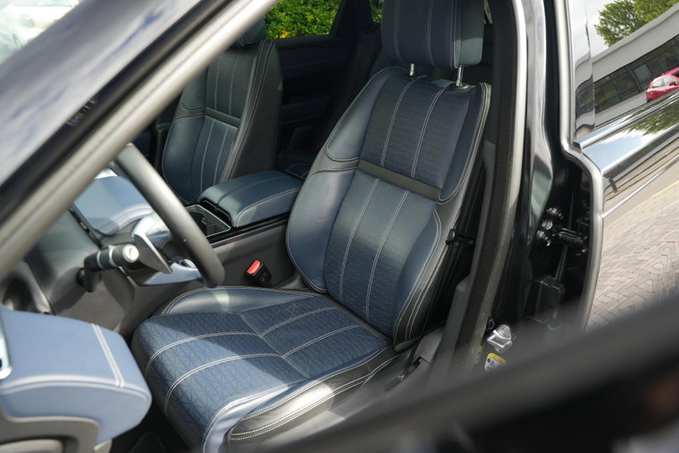 Vehicle Image 31