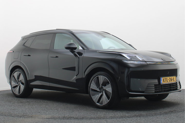 Lynk & Co 08