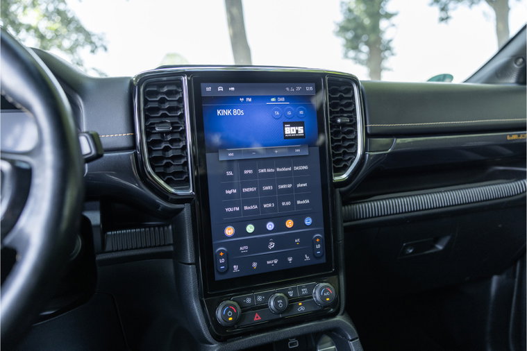 Vehicle Image 36