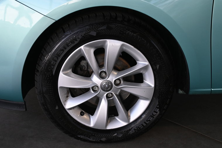 Vehicle Image 15